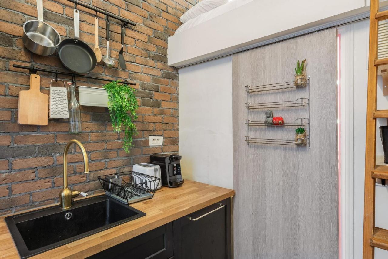 Апартаменты Charming Industrial-Style Studio Just Nearby Montmartre In Paris - Welkeys Экстерьер фото
